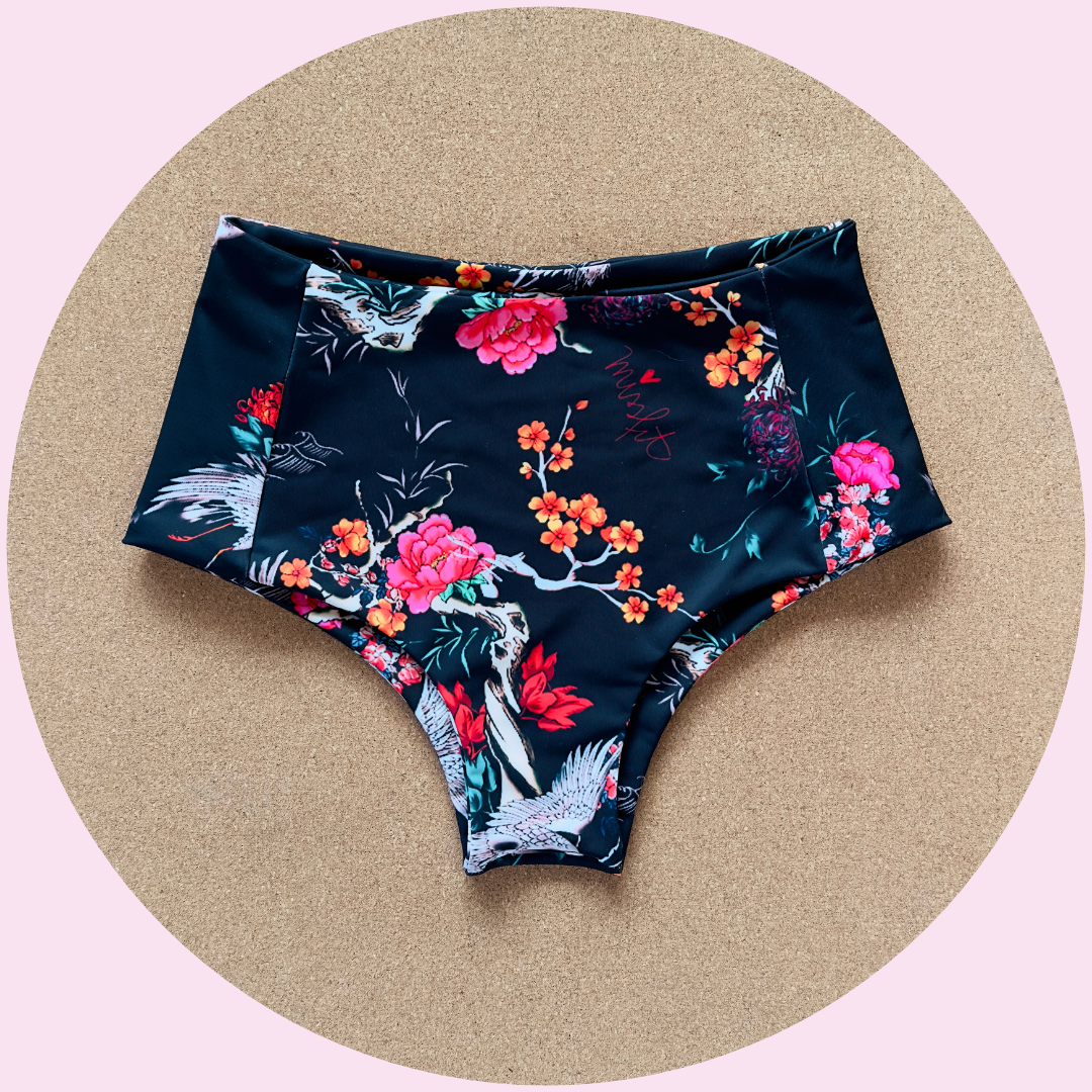 calzon tiro alto sakura black