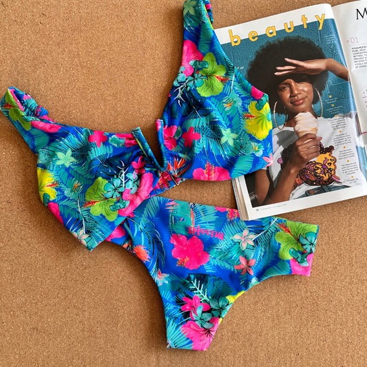 conjunto santino Peto amapola  + pantaleta colaless