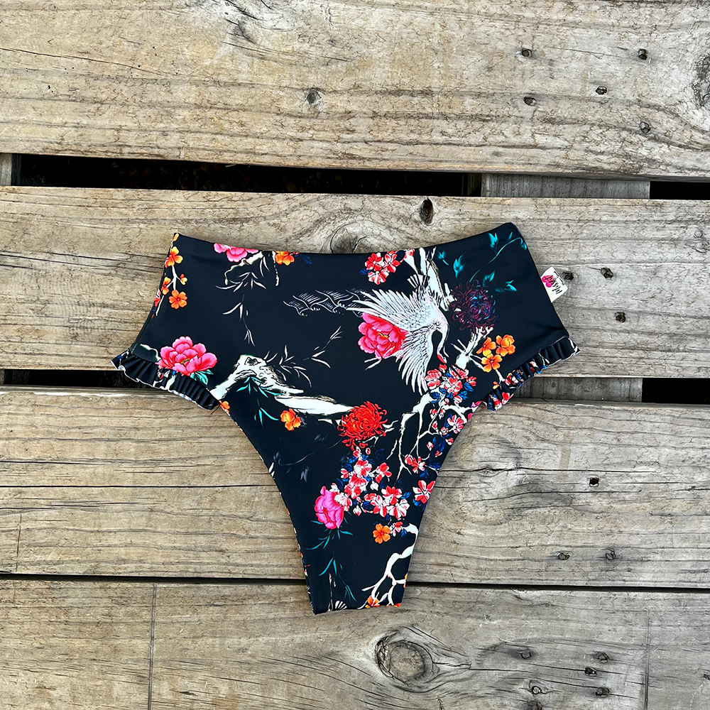 Pantaleta vuelitos sacura black