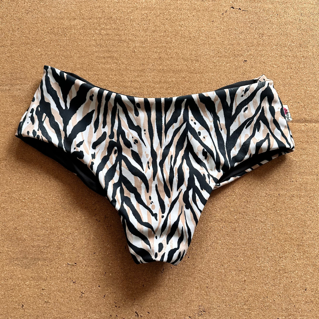 Pantaleta upless africa