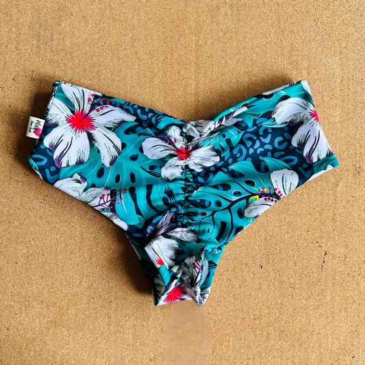 Pantaleta upless musa otoño