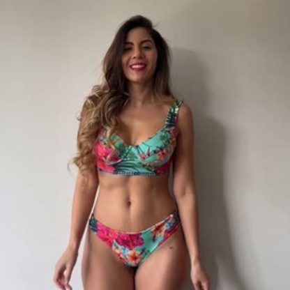 Conjunto Hibiscus   peto pin up  largo + culotte upless pabilo